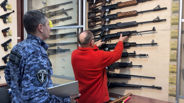 Росгвардейцы проверят в Костроме около 200 владельцев оружия