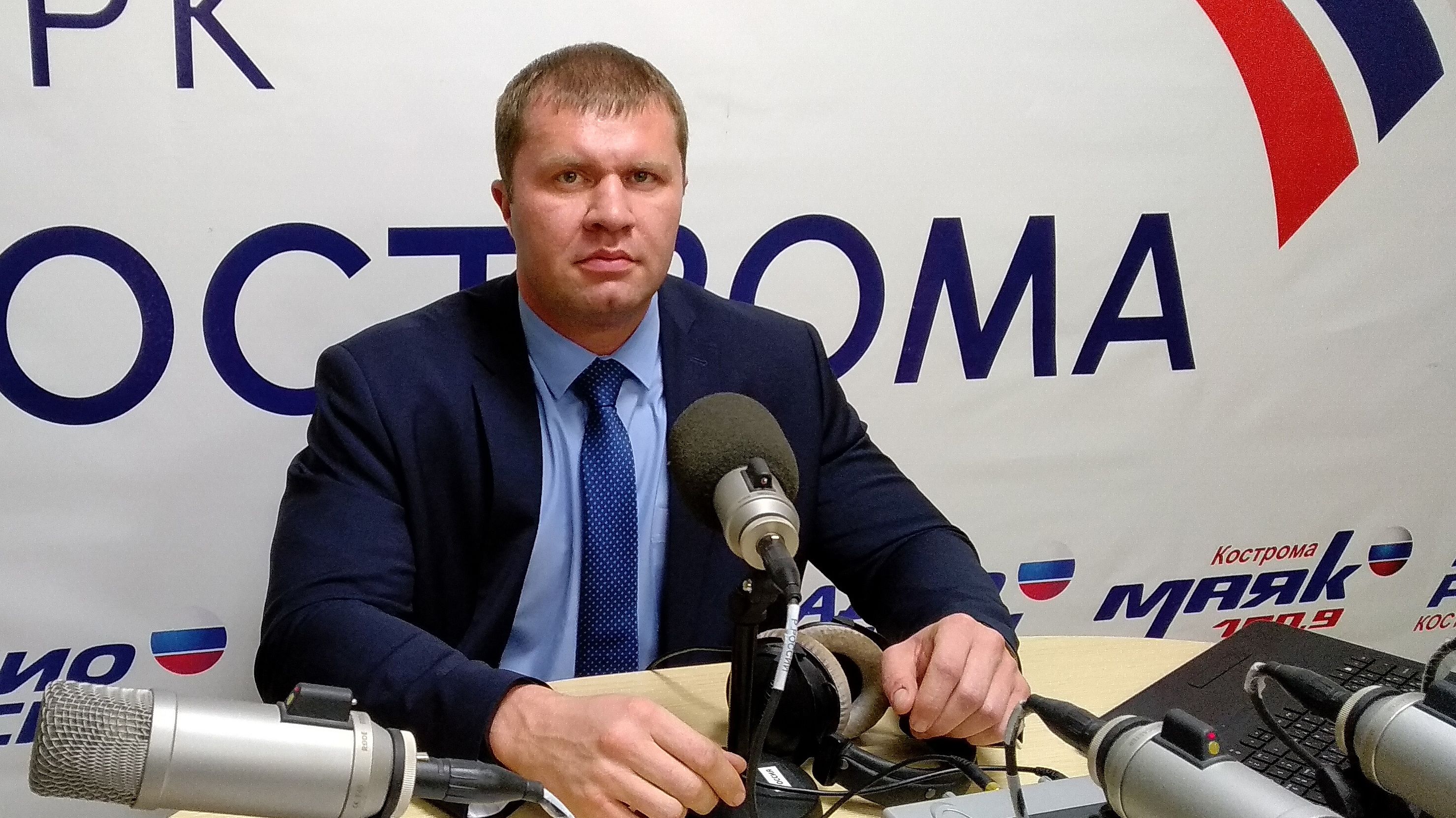 Директор департамента здравоохранения Костромской области Евгений Нечаев отвечает на вопросы жителей области 