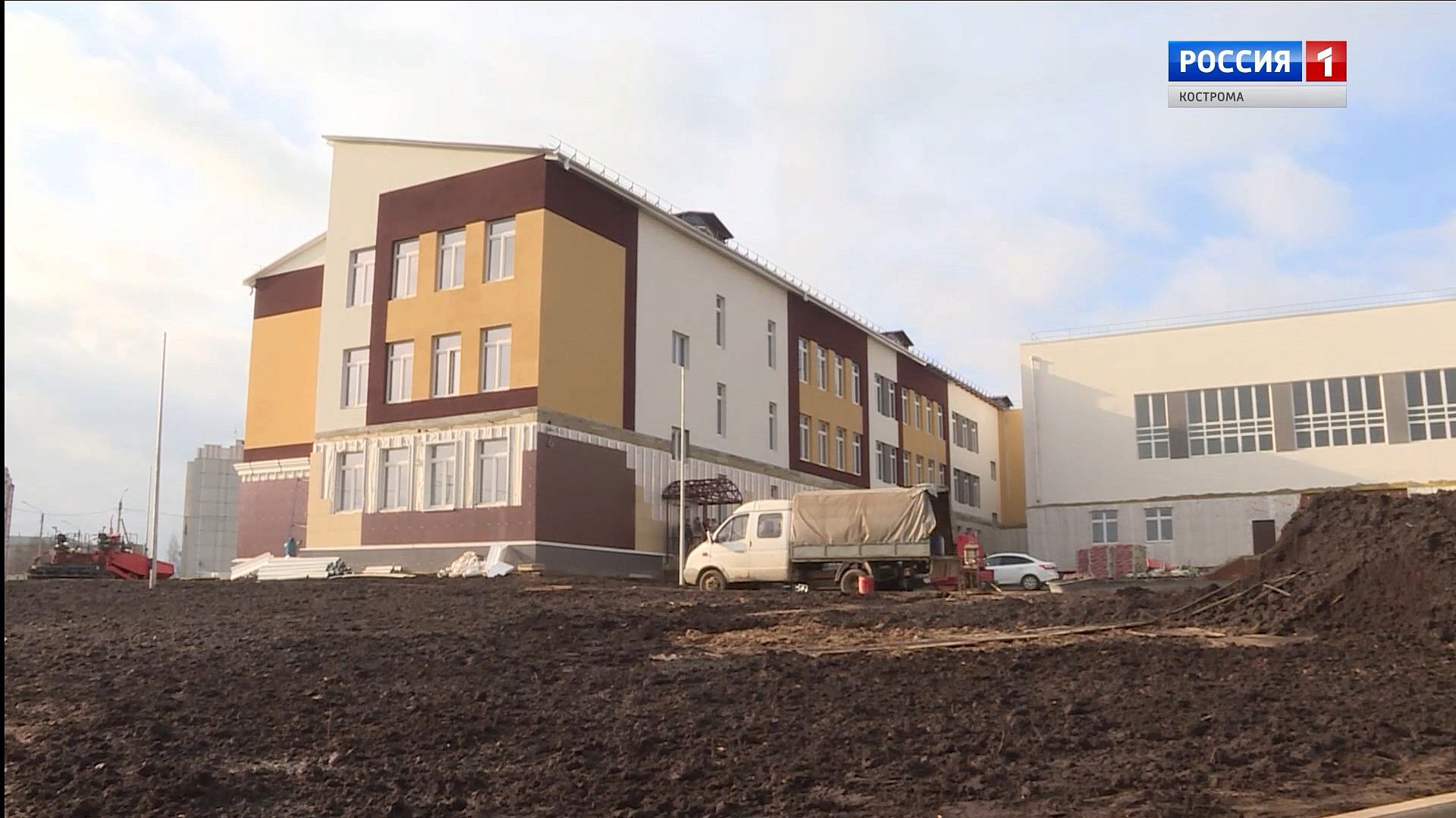 Крупнейшую школу в Костроме достроят до конца года