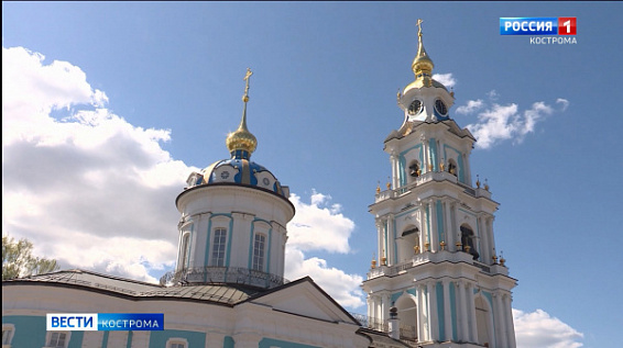 В Костромском кремле прошел первый молебен в честь павших за Родину воинов