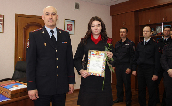В конкурсе костромских участковых полицейских победила девушка